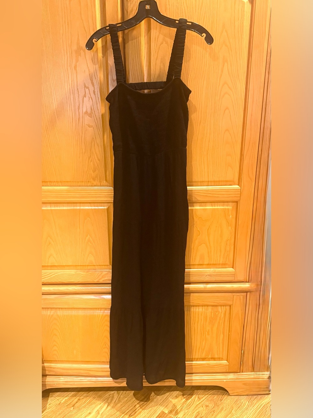 Forever 21 Black Sleeveless Gauzy Maxi Dress Cut Out Back Size Medium
